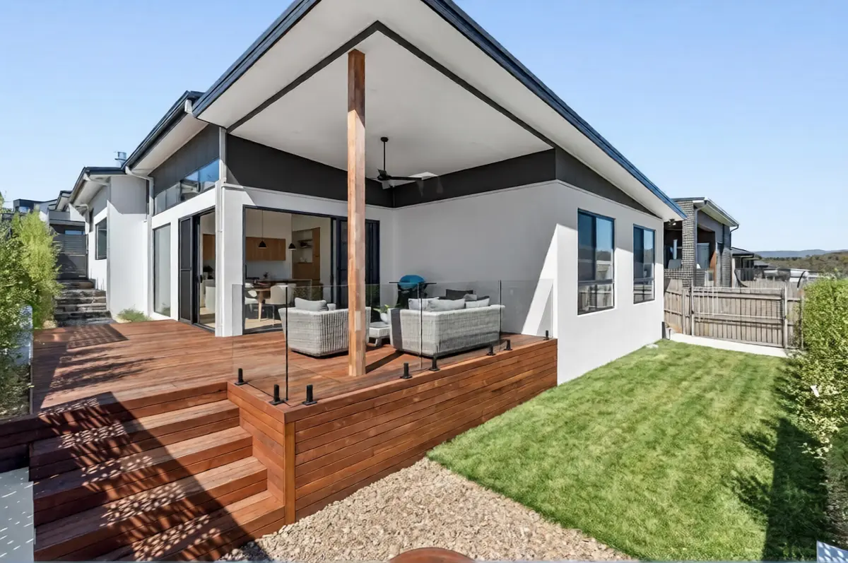 Rear timber deck and alfresco, Boyanton Street Canberra